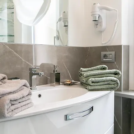 Apartamento At The Rotonda With Garage