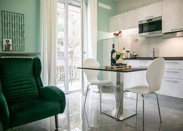 At The Rotonda With Garage Appartement