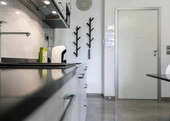 At The Rotonda With Garage Appartement Nizza Monferrato